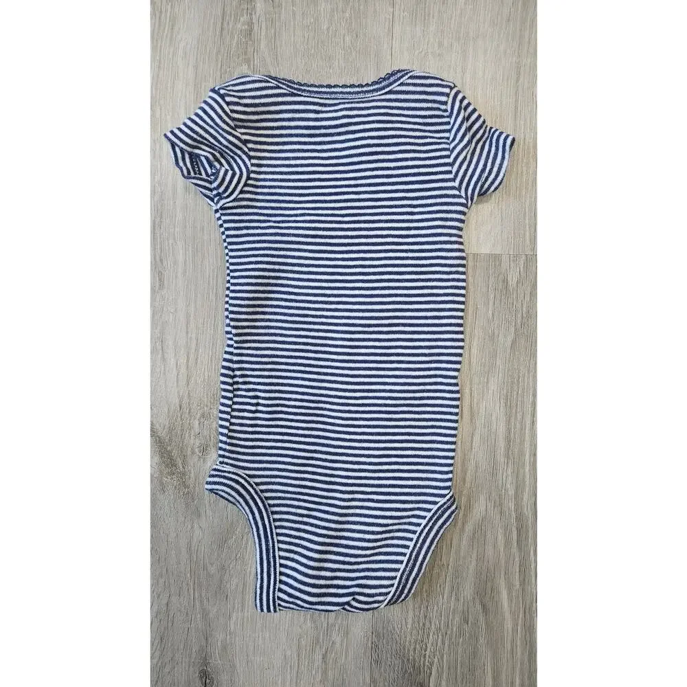 Carter's Newborn Bundle of Two Body Suits Short and Long Sleeve Pack